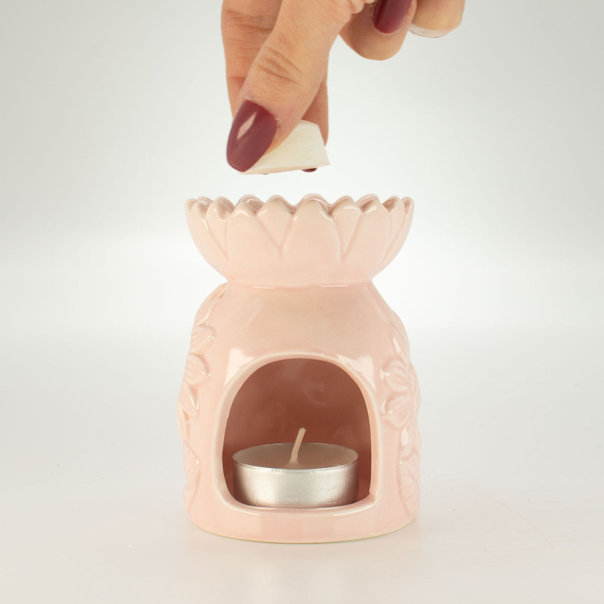 Pastel pink ceramic oil burner with tea light and wax melt