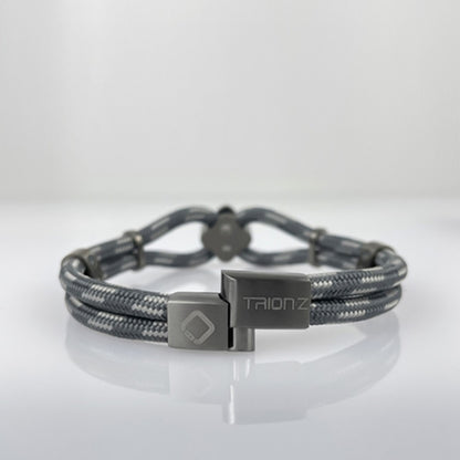 Trion:Z Icon Loop magnetic bracelet unclasped