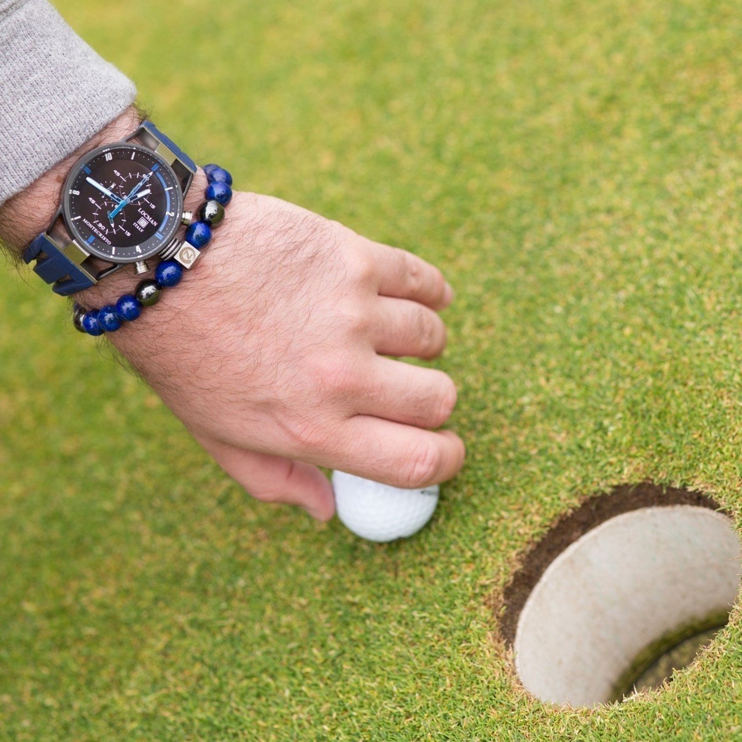 Playing golf with a Zen-Z Karma Lapis Lazuli magnetic bracelet